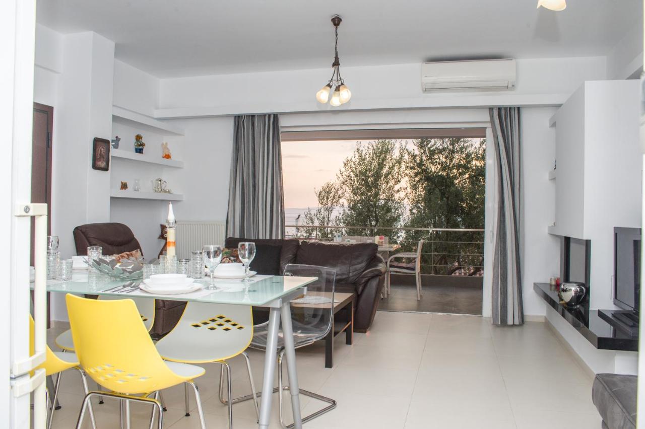 ורגה קלמטה Nina'S Villa, Cosy Seaview Retreat מראה חיצוני תמונה